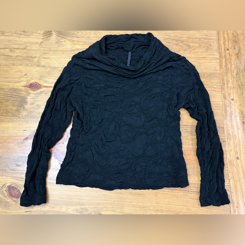 Peter O. Mahler Black Crinkle Ruched Cowl Neck Long Sleeve Top Textured